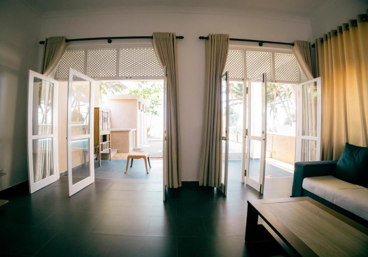 Lankahuts Villa Negombo Exterior foto